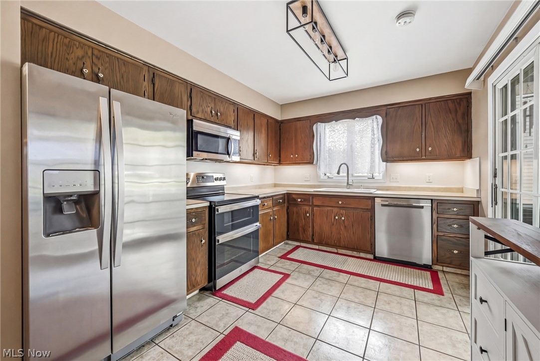 189 Edna Street Poland OH 44514