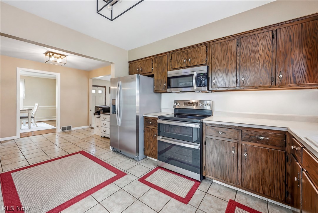 189 Edna Street Poland OH 44514