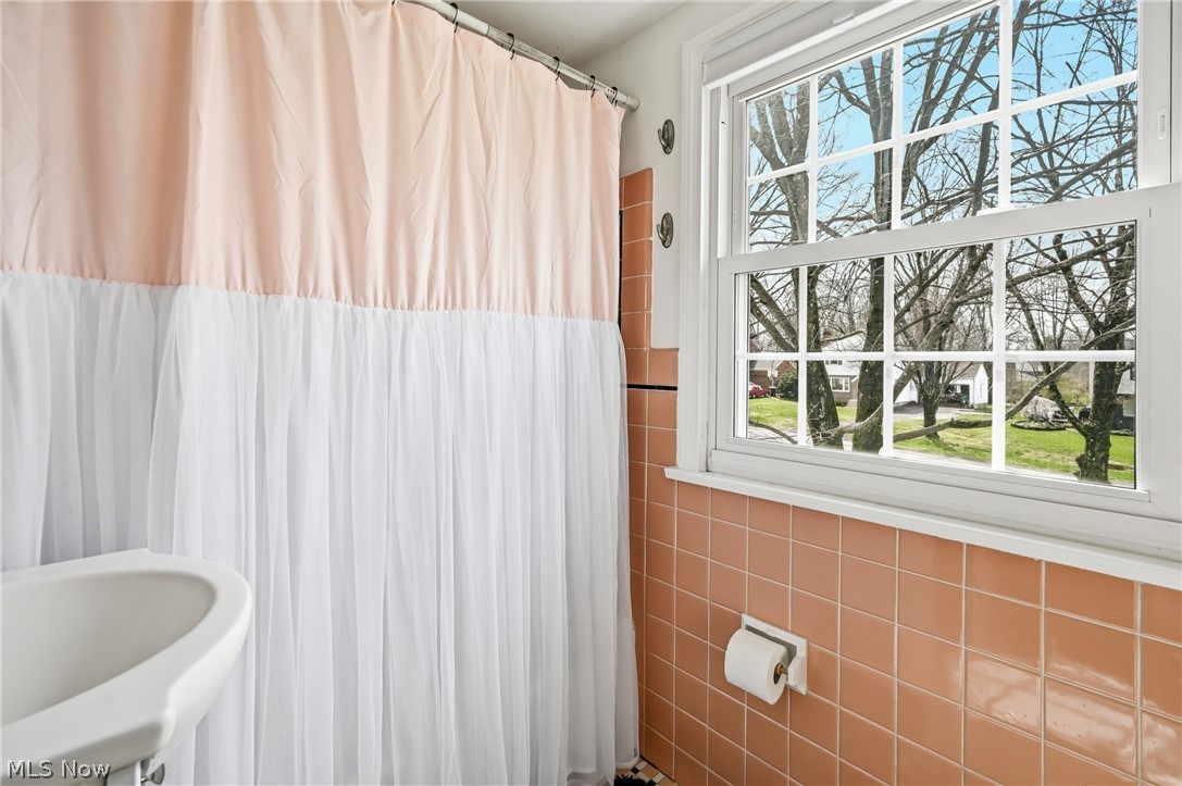 189 Edna Street Poland OH 44514