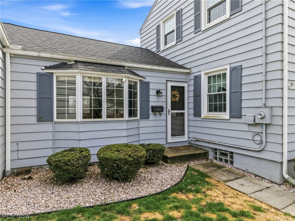 189 Edna Street Poland OH 44514