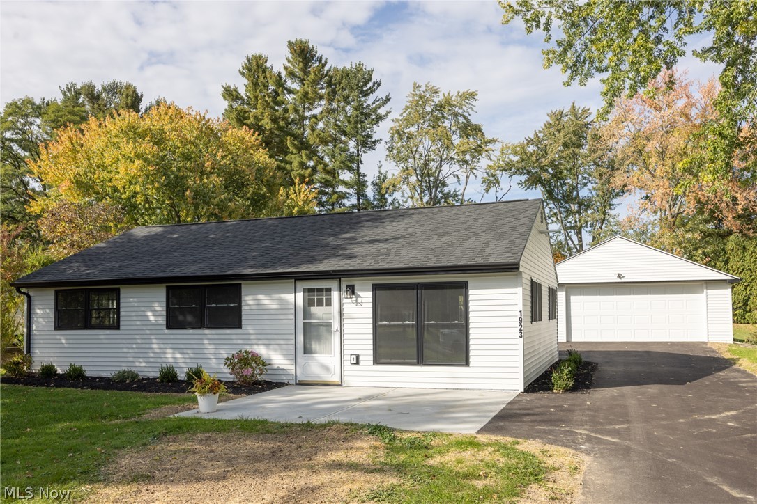 1923 Hillsdale Drive Twinsburg OH 44087