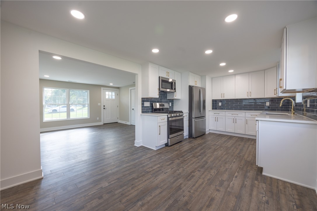1923 Hillsdale Drive Twinsburg OH 44087