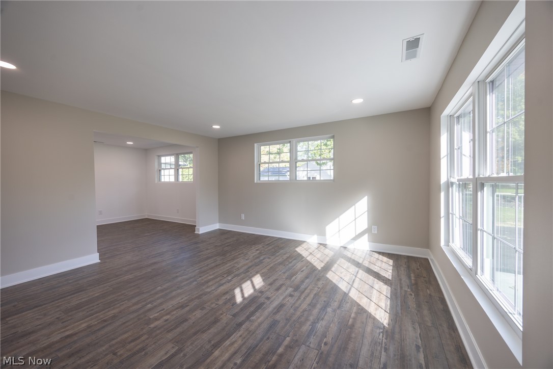 1923 Hillsdale Drive Twinsburg OH 44087