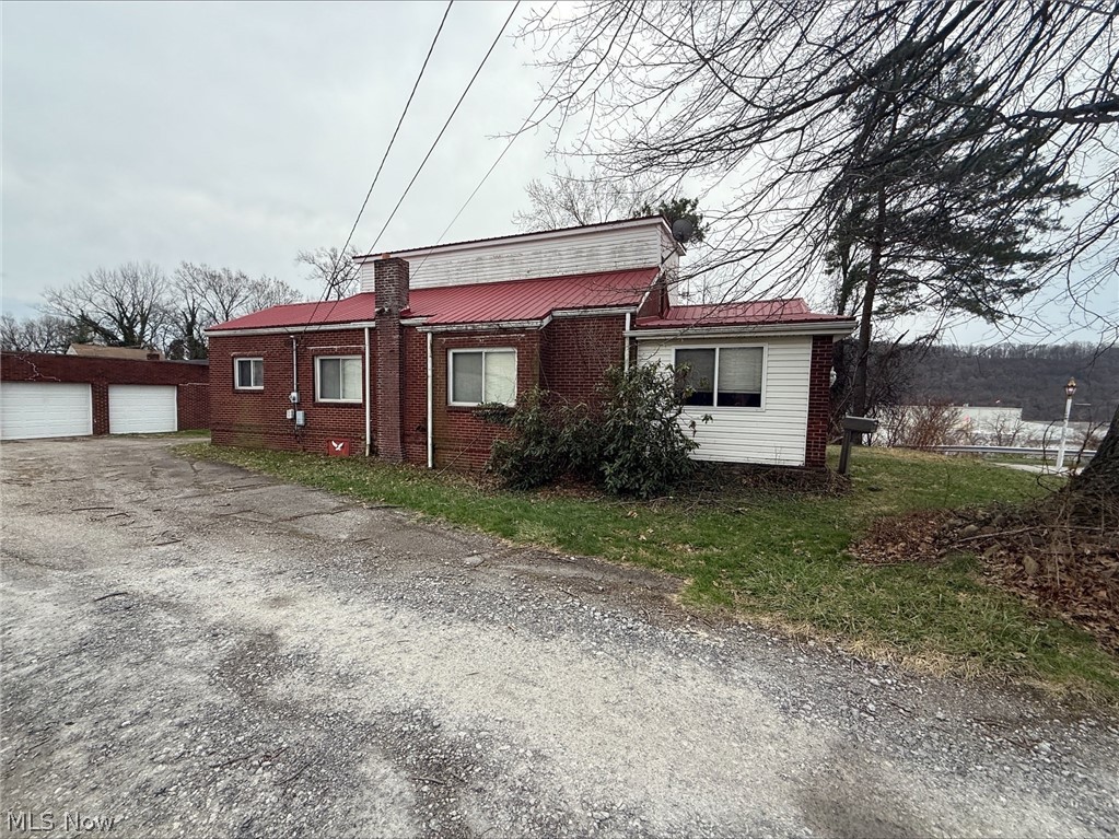 410 Palissey Street East Liverpool OH 43920
