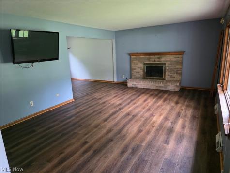 8124 Thornhurst Drive North Royalton OH 44133