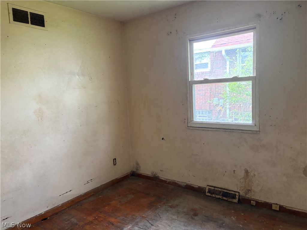 860 Mercer Avenue Akron OH 44320
