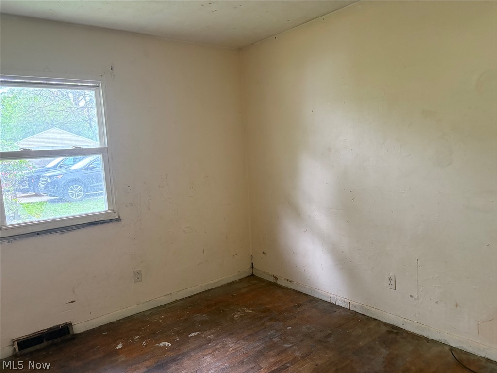 860 Mercer Avenue Akron OH 44320