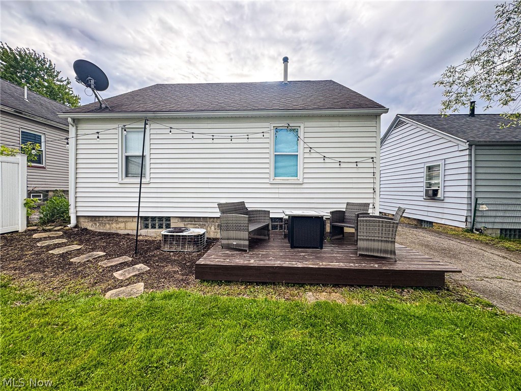 221 Parkgate Avenue Youngstown OH 44515