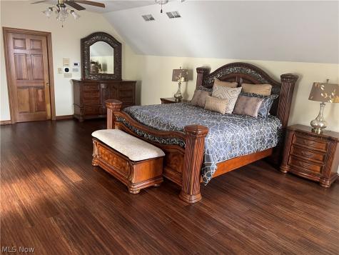 8536 Cherry Hill Place Youngstown OH 44514