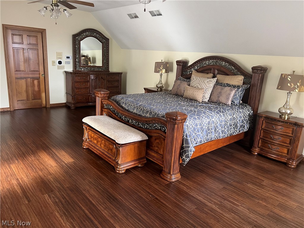 8536 Cherry Hill Place Youngstown OH 44514