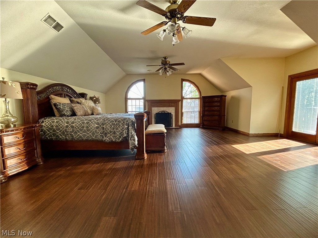 8536 Cherry Hill Place Youngstown OH 44514