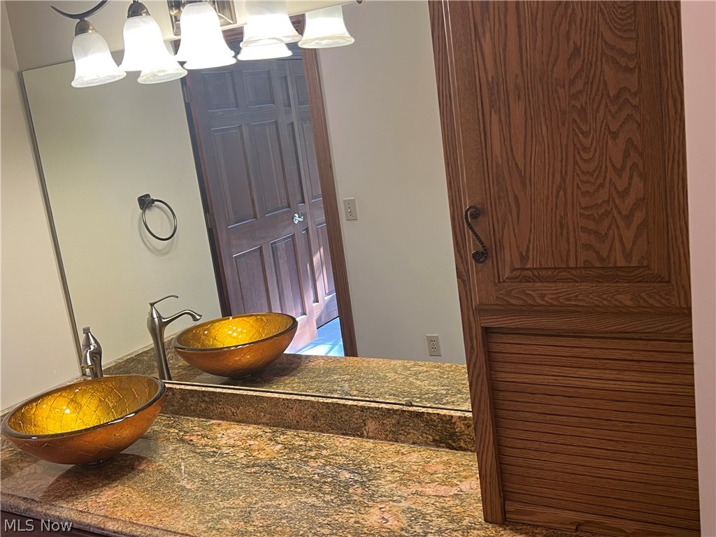 8536 Cherry Hill Place Youngstown OH 44514