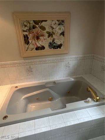 8536 Cherry Hill Place Youngstown OH 44514