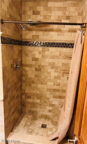8536 Cherry Hill Place Youngstown OH 44514