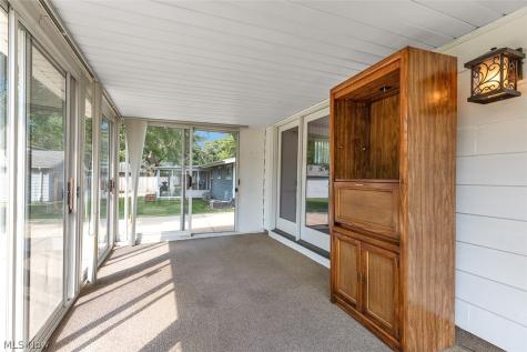 6556 Christene Boulevard Brook Park OH 44142