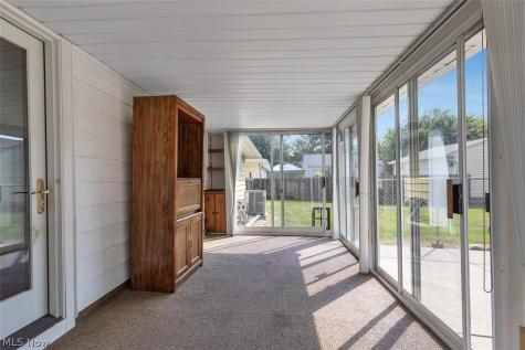 6556 Christene Boulevard Brook Park OH 44142