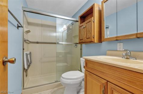 6556 Christene Boulevard Brook Park OH 44142