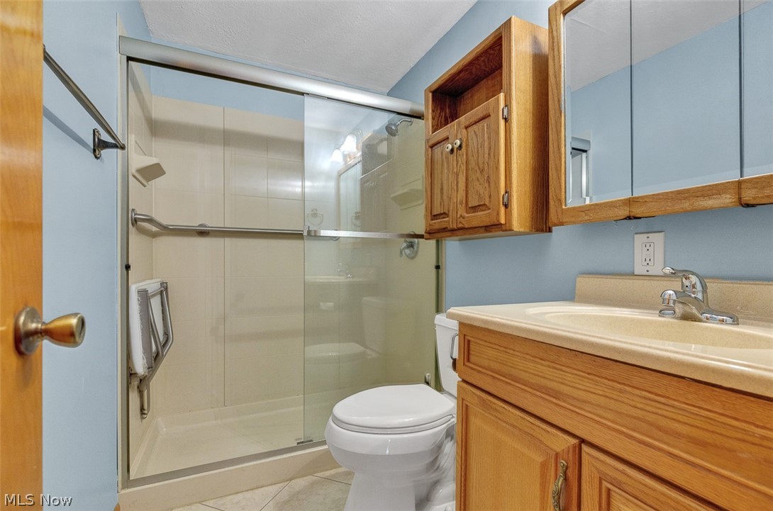 6556 Christene Boulevard Brook Park OH 44142