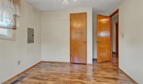 6556 Christene Boulevard Brook Park OH 44142
