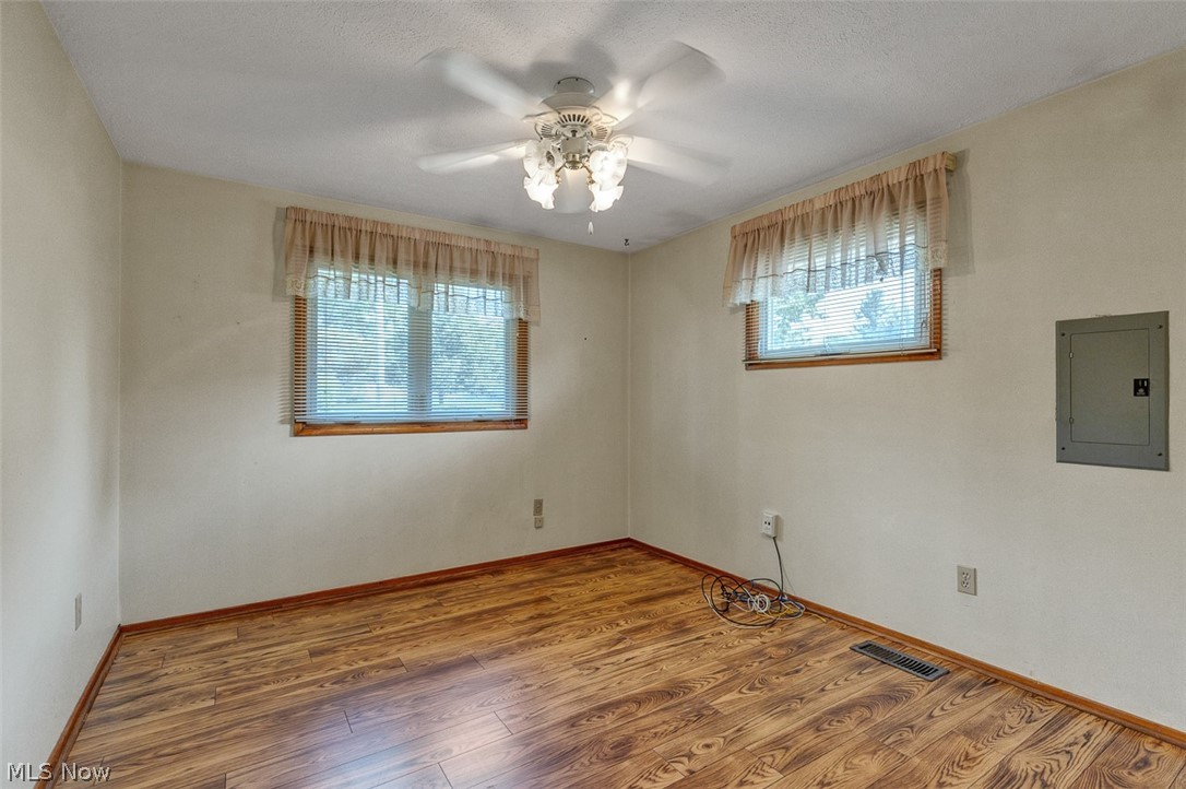 6556 Christene Boulevard Brook Park OH 44142
