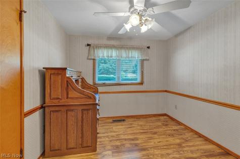 6556 Christene Boulevard Brook Park OH 44142