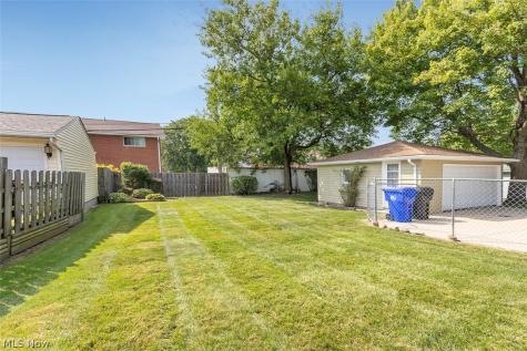 6556 Christene Boulevard Brook Park OH 44142