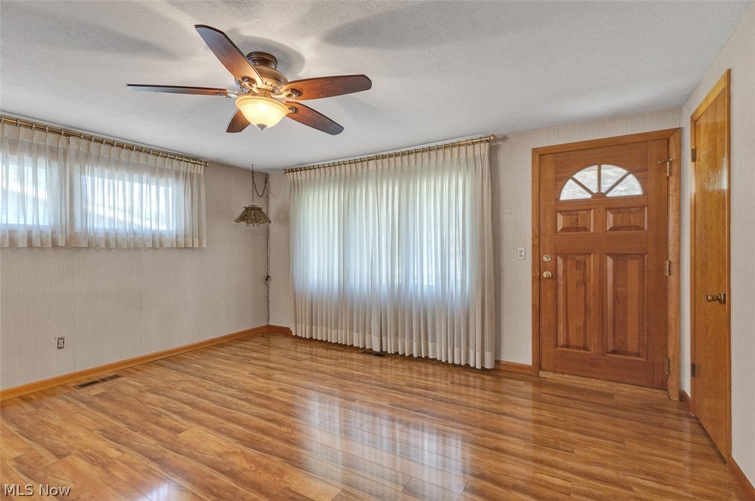 6556 Christene Boulevard Brook Park OH 44142
