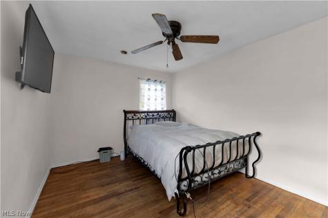 567 Walnut Street Elyria OH 44035
