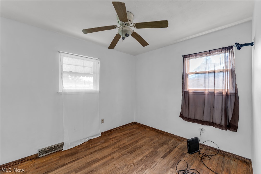 567 Walnut Street Elyria OH 44035