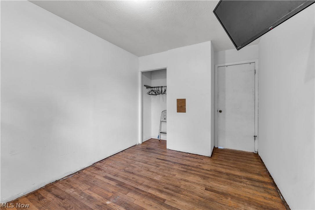 567 Walnut Street Elyria OH 44035