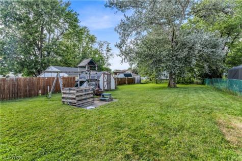 567 Walnut Street Elyria OH 44035