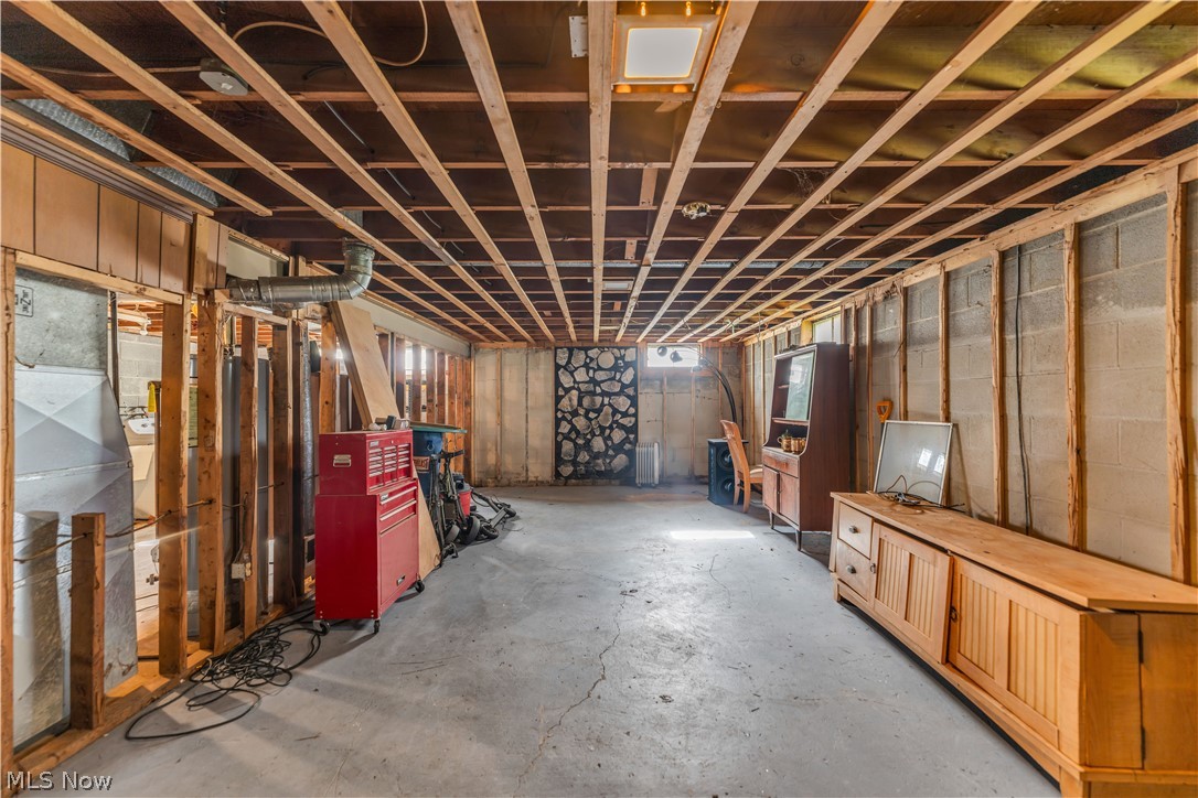 567 Walnut Street Elyria OH 44035