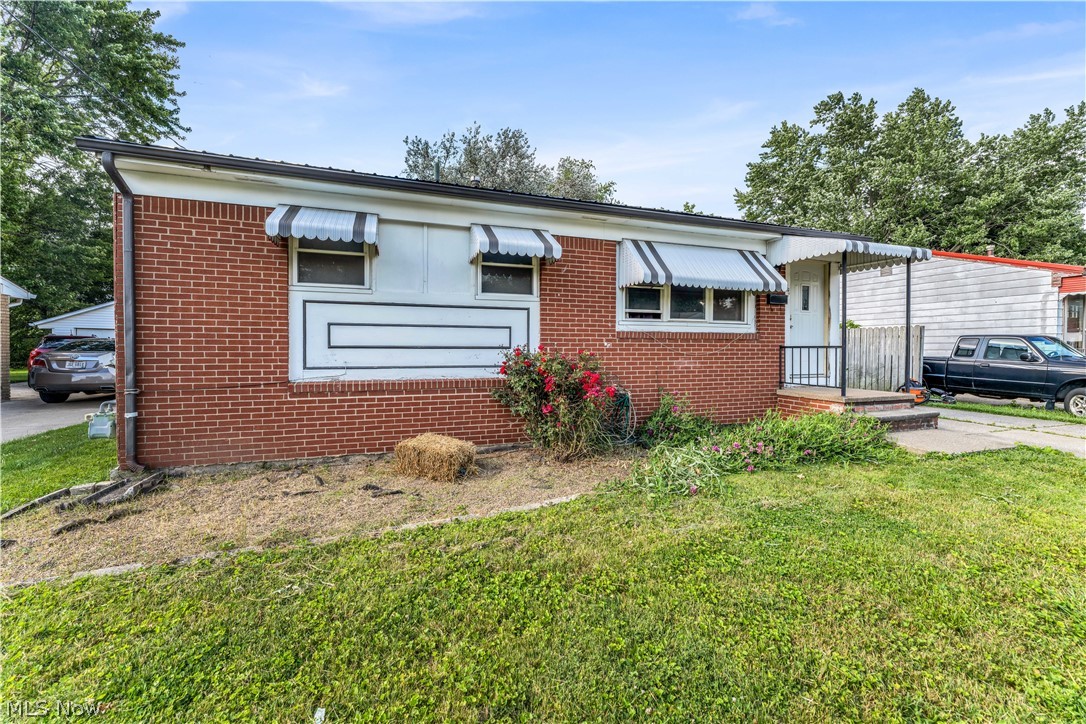567 Walnut Street Elyria OH 44035