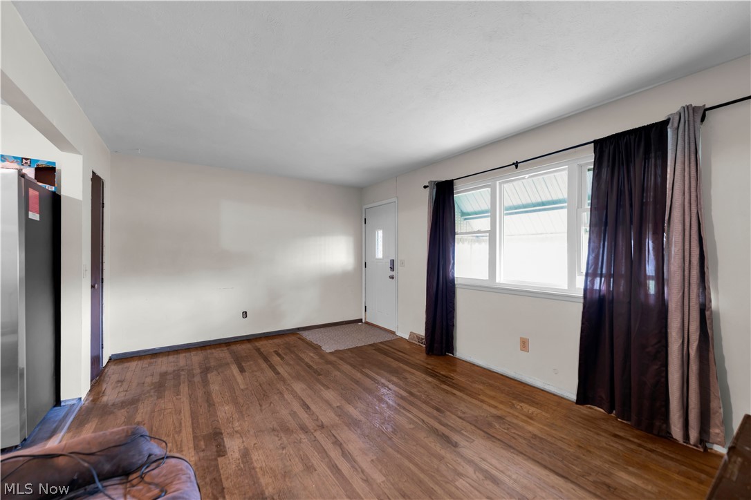 567 Walnut Street Elyria OH 44035