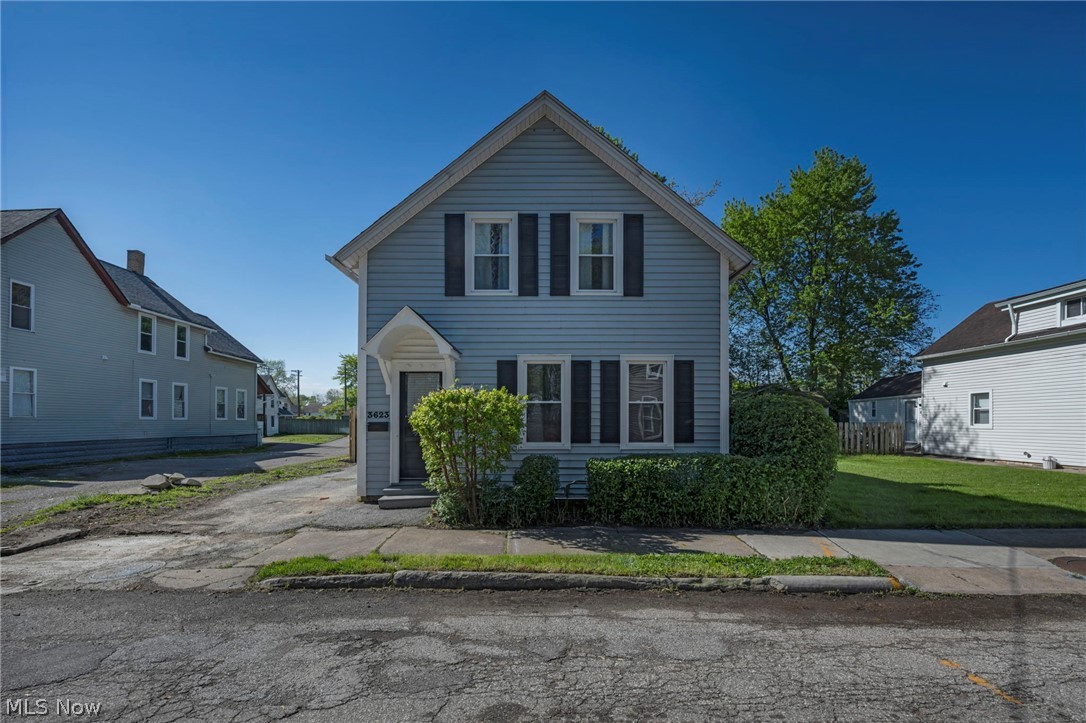 3623 Siam Avenue Cleveland OH 44113