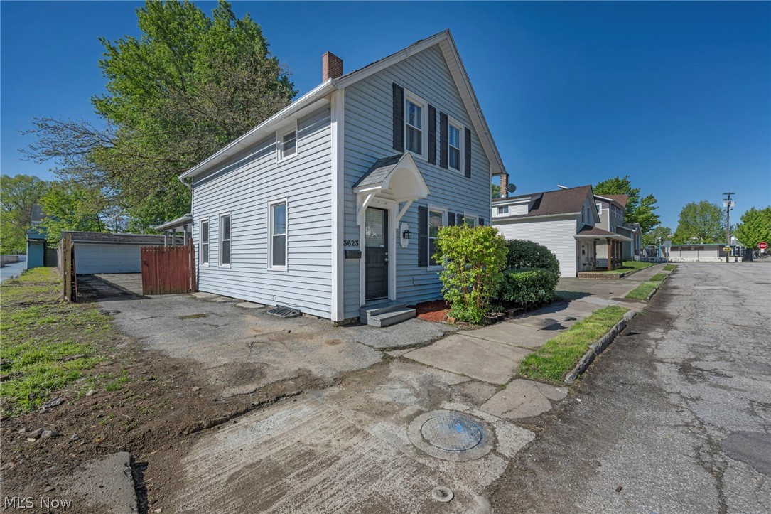 3623 Siam Avenue Cleveland OH 44113