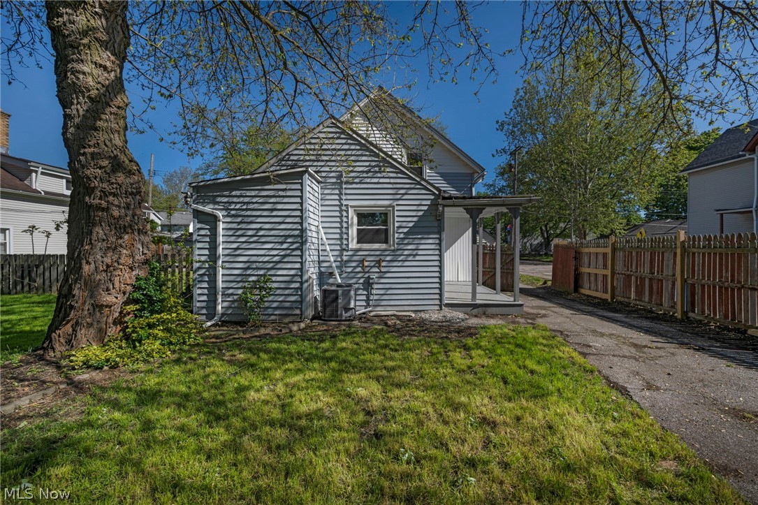 3623 Siam Avenue Cleveland OH 44113