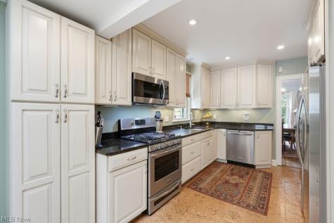 2241 Maplewood Road Cleveland Heights OH 44118