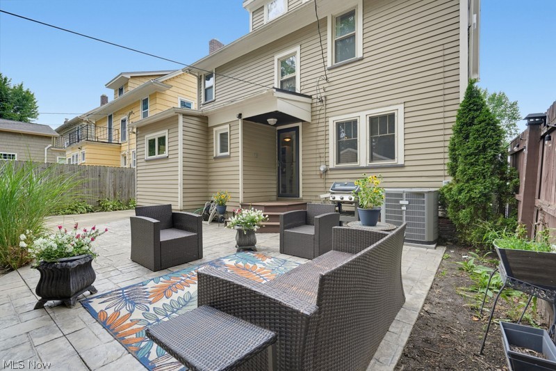 2241 Maplewood Road Cleveland Heights OH 44118