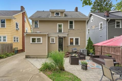 2241 Maplewood Road Cleveland Heights OH 44118