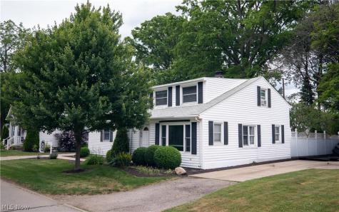 181 Sunset Road Avon Lake OH 44012