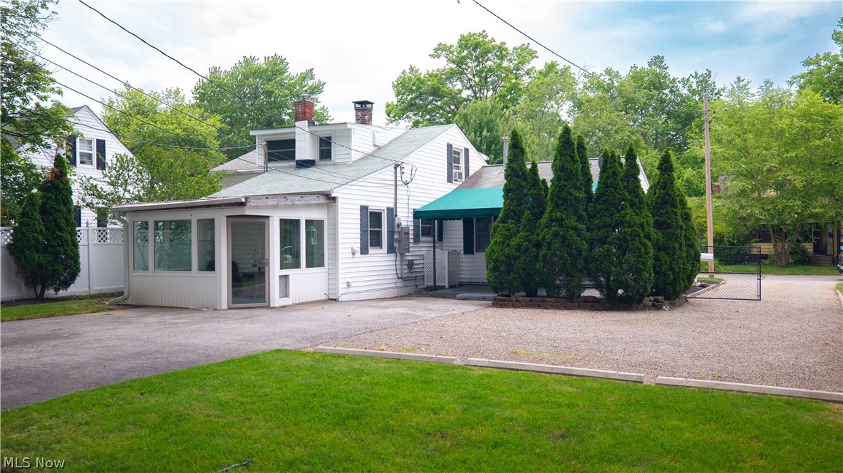 181 Sunset Road Avon Lake OH 44012