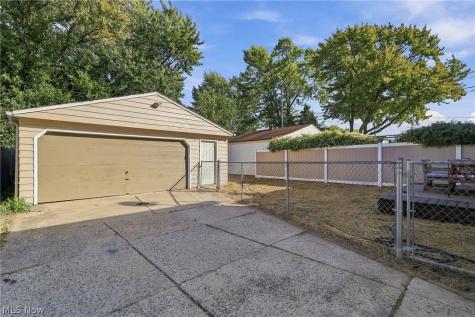 4411 W 171st Street Cleveland OH 44135
