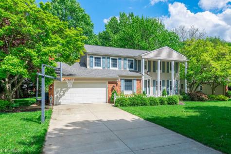 387 Hurst Drive Bay Village OH 44140