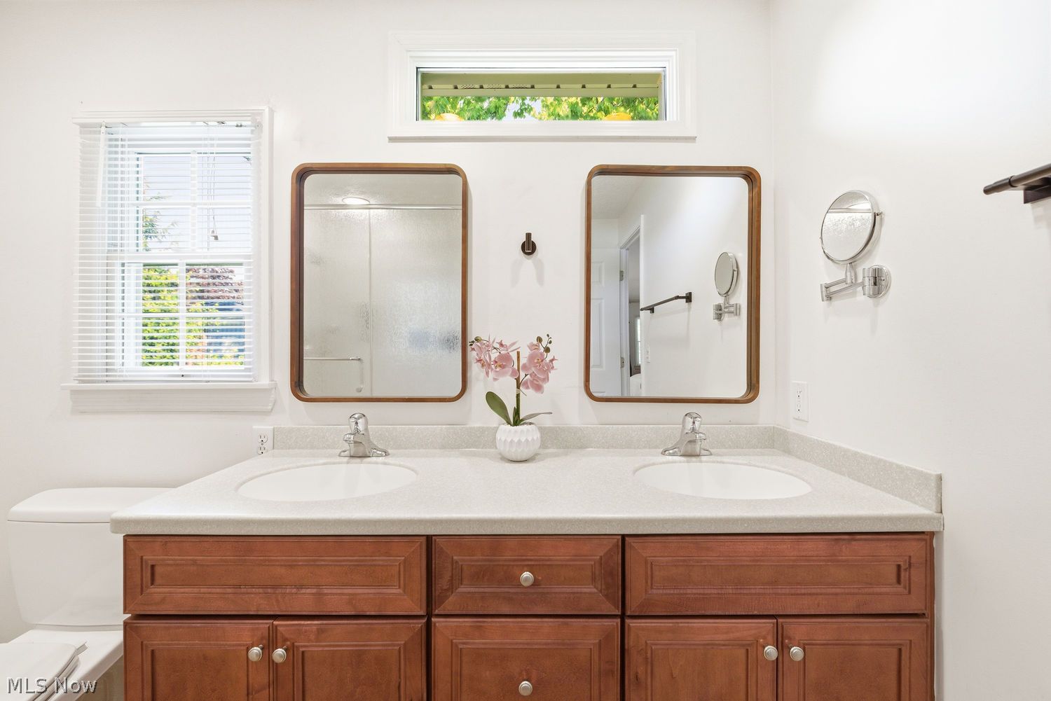 387 Hurst Drive Bay Village OH 44140