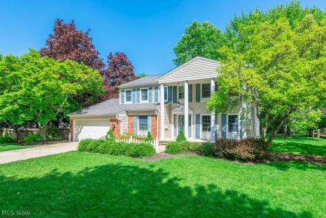 387 Hurst Drive Bay Village OH 44140