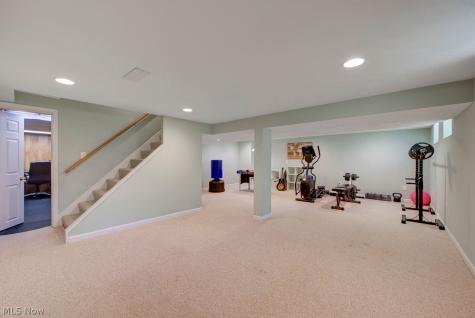 387 Hurst Drive Bay Village OH 44140