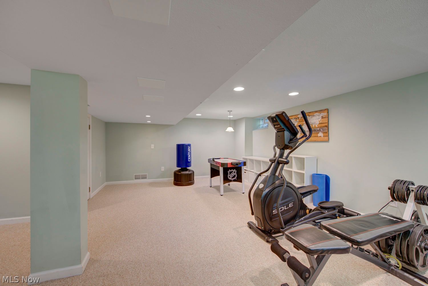 387 Hurst Drive Bay Village OH 44140