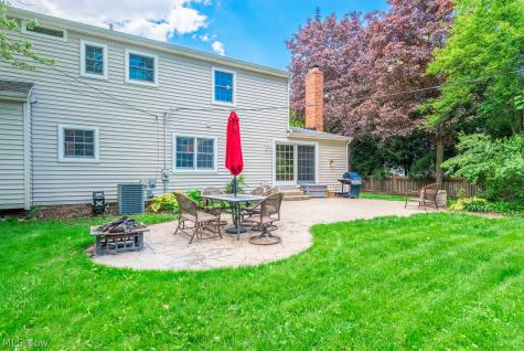 387 Hurst Drive Bay Village OH 44140