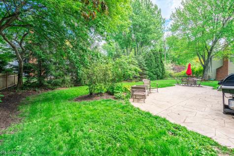 387 Hurst Drive Bay Village OH 44140